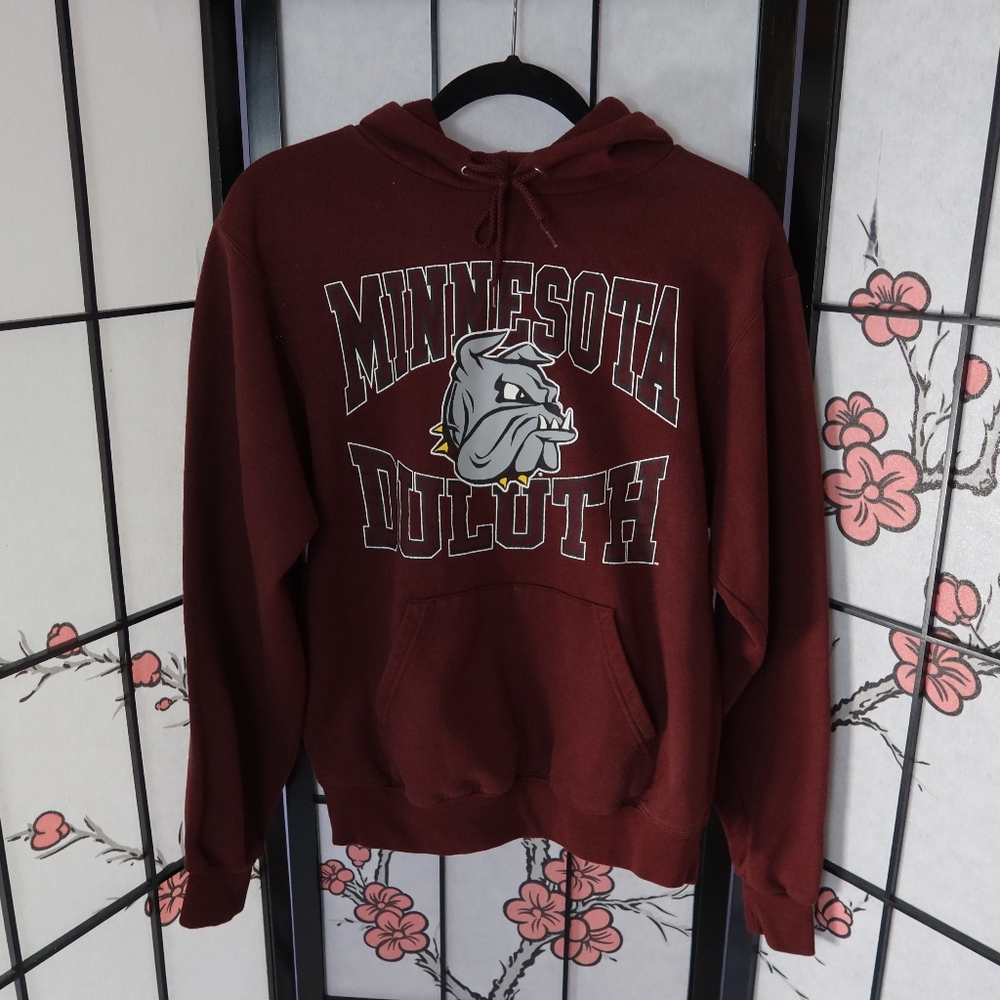 Minnesota Duluth Fleece Lined Maroon Hoodie Bulldog Graphic Size Small